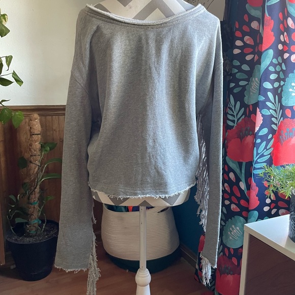 Free people oversized v neck sweatshirt. Womens XS. - Picture 5 of 7